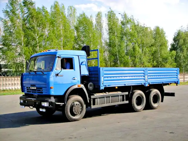 Бортовой КАМАЗ 53215