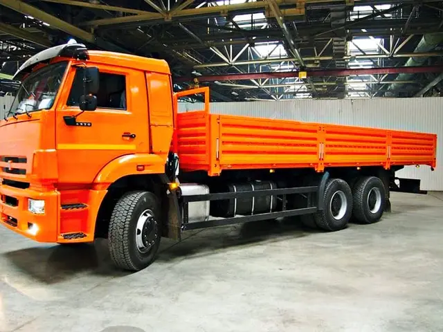 Бортовой КАМАЗ 6520