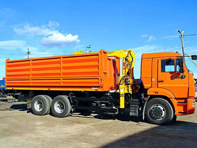 КАМАЗ 65115 самосвал с КМУ Soosan SCS 334