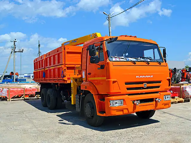 КАМАЗ 65115 самосвал с КМУ Soosan SCS 513