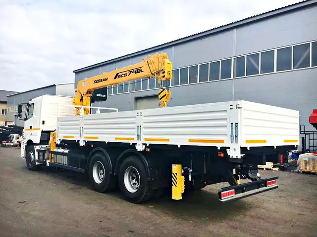 КАМАЗ 65207 бортовой с КМУ Soosan SCS 746L